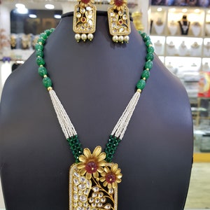 Stylish Flower Antique Gold Plated Kundan Pendant Necklace and - Etsy