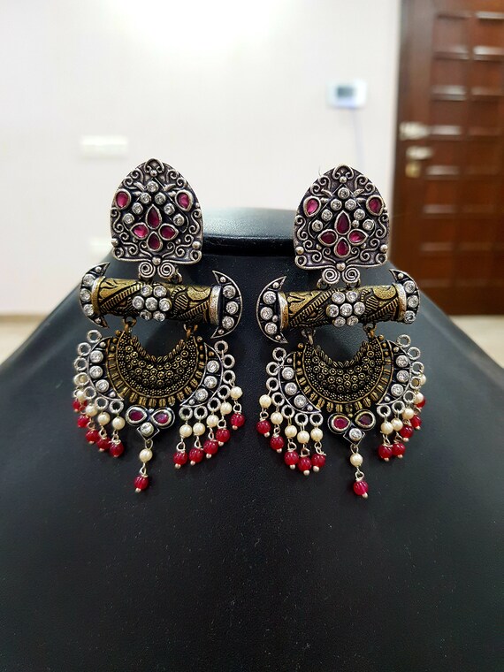 Vintage jewelry deals online