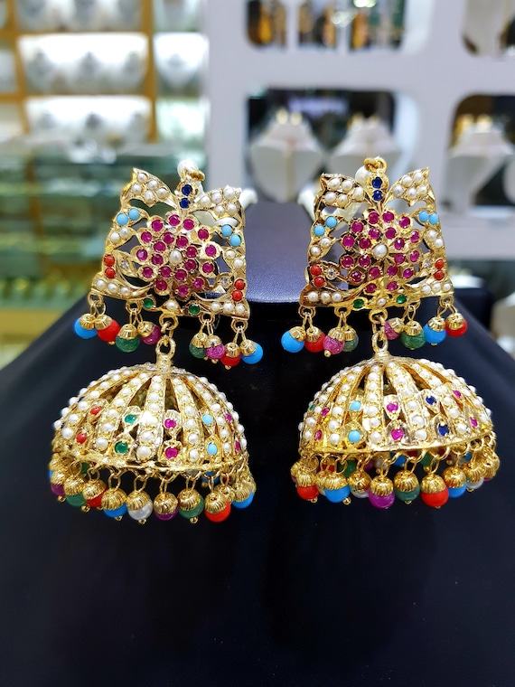 Jadau Earrings With White Pearls #online #order #accepted 79882-00376 For  Order #hallmark #hallmarkgold #hallmarkjewellery #newvideo… | Instagram