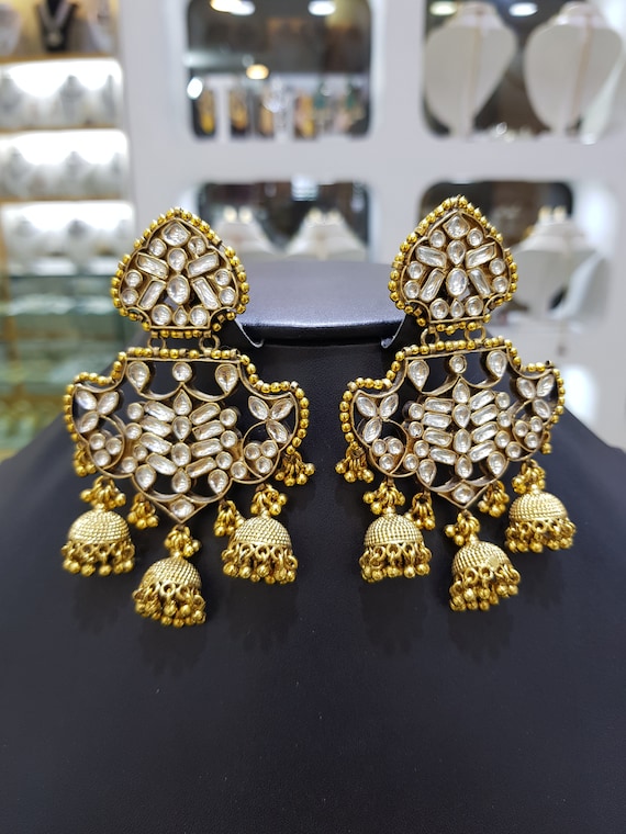 sabyasachi jewelry/uncut polki Necklace/emerald gold Necklace with ear –  MerakeJewelry