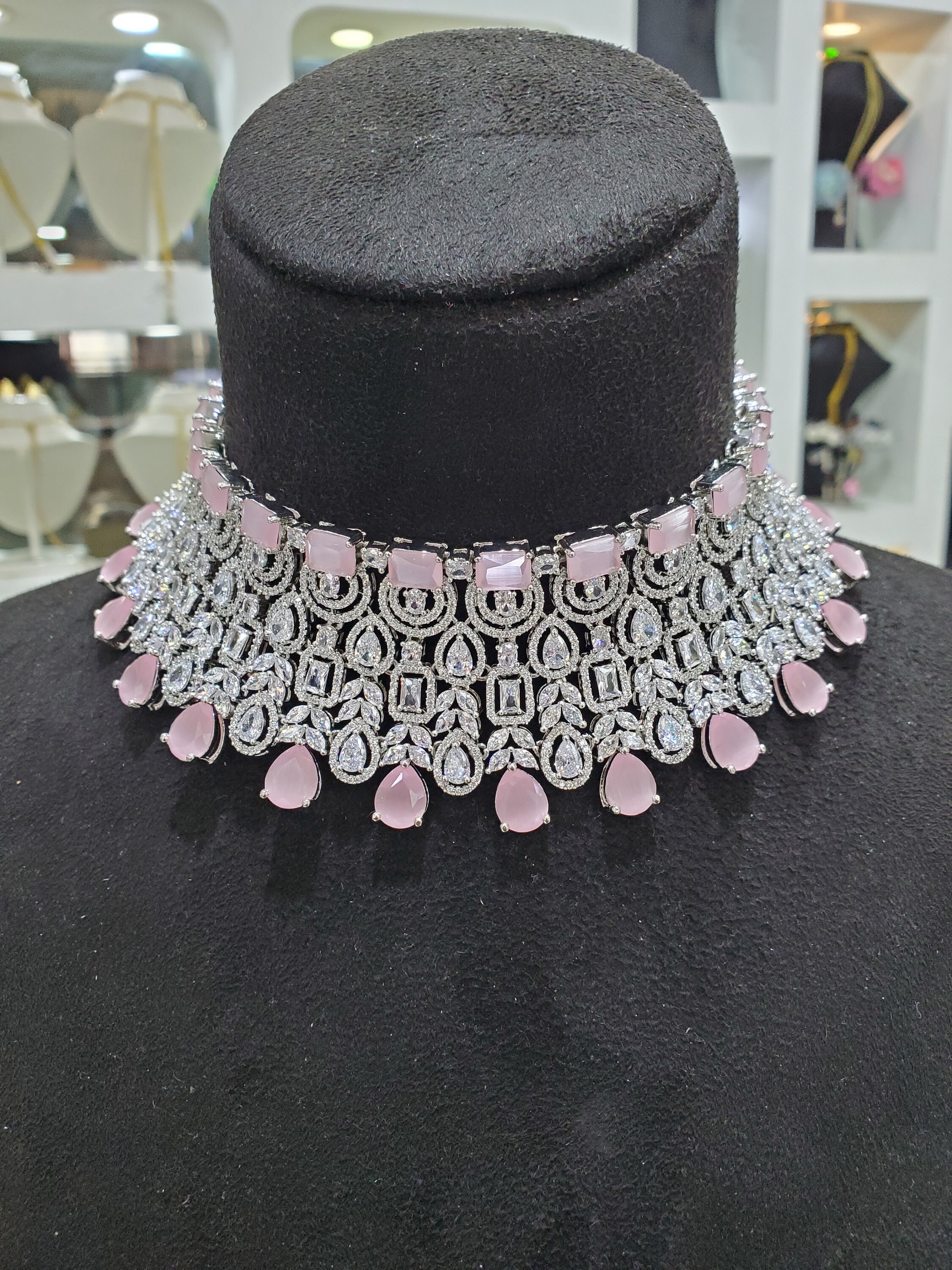 pink diamond choker necklace