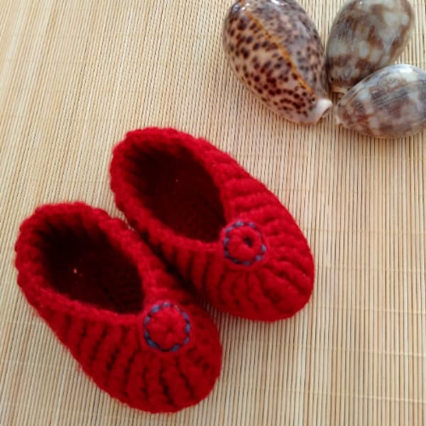 Baby Shoes pattern, Crochet Booties, Newborn Footwear, Baby Shower Gift, Tiny Feet Craft, 0-3 Months, Soft Sole Shoes, Crochet Infant Wear