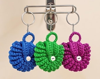 Crochet Mini Bag Keychain Pattern: Easy Beginner Project PDF + Video Tutorial, DIY Small Purse Charm, Handmade Gift Idea (Download)