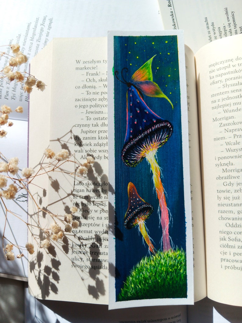 Set of two bookmarks with mushrooms Hand-painted bookmarks Book lovers gift Gift for Art and Literature Lovers Reading Accessories Booktok zdjęcie 5