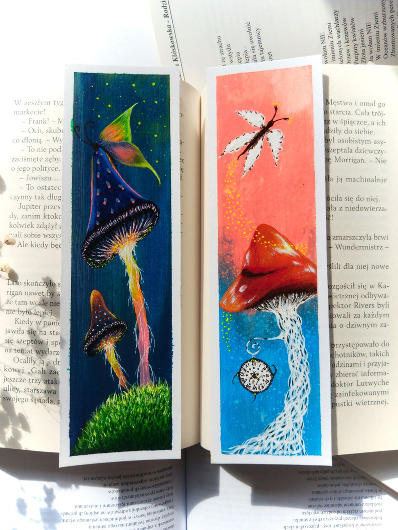 Set of two bookmarks with mushrooms Hand-painted bookmarks Book lovers gift Gift for Art and Literature Lovers Reading Accessories Booktok zdjęcie 4