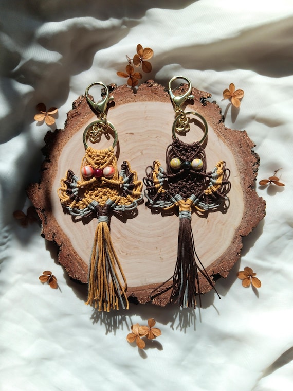 Set of 2 macrame owl keychain Owl keychain Boho Keychain High-quality Cotton Cord Bag accessories Boho bag charm animal keychain bag pendant