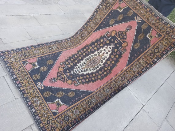ヴィンテージトルコウールラグ 4x7：手作りの東洋風トライバル装飾