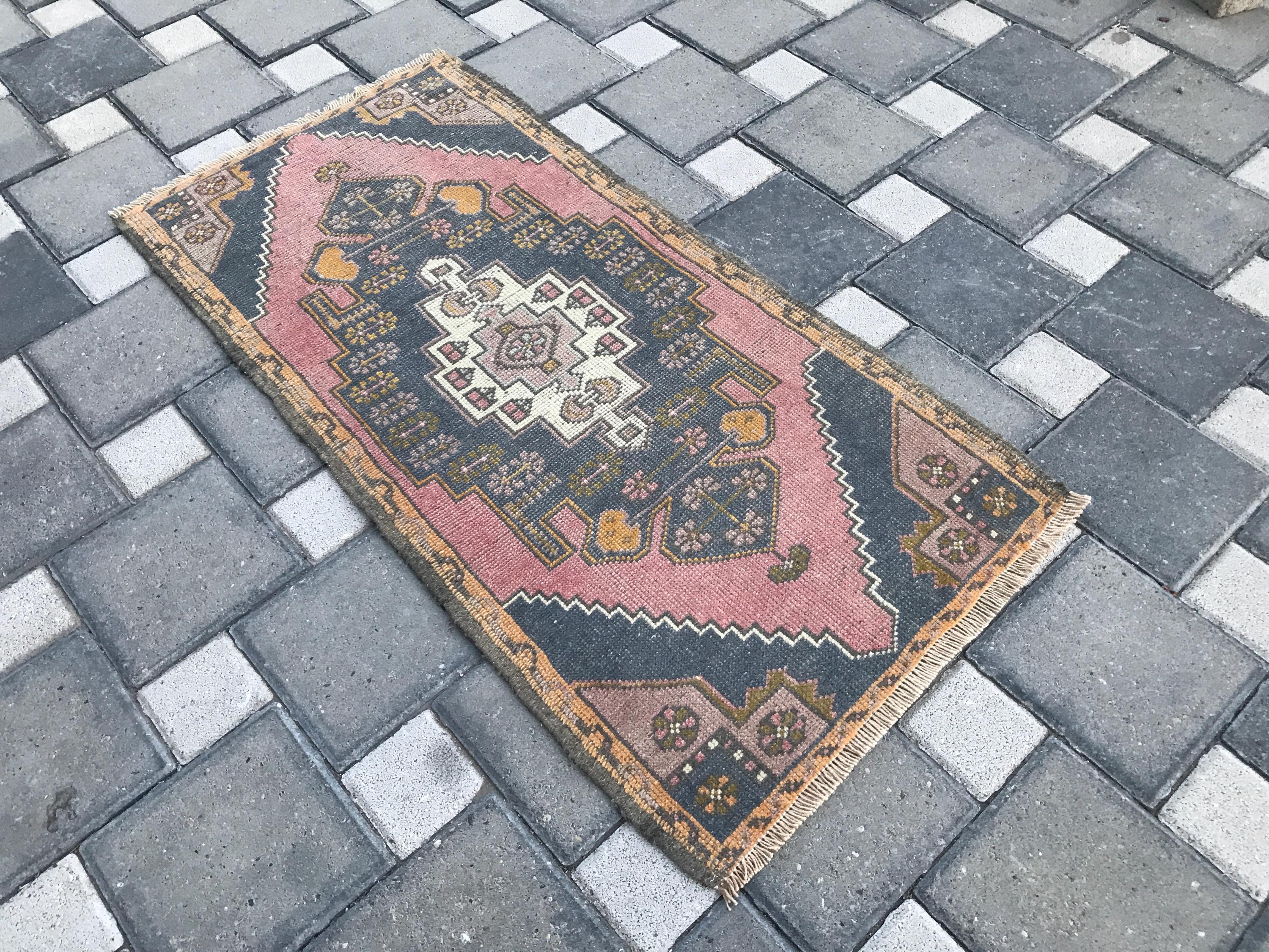 88×195 セピアカラー 草花サークルボタニカル トルコヴィンテージラグ