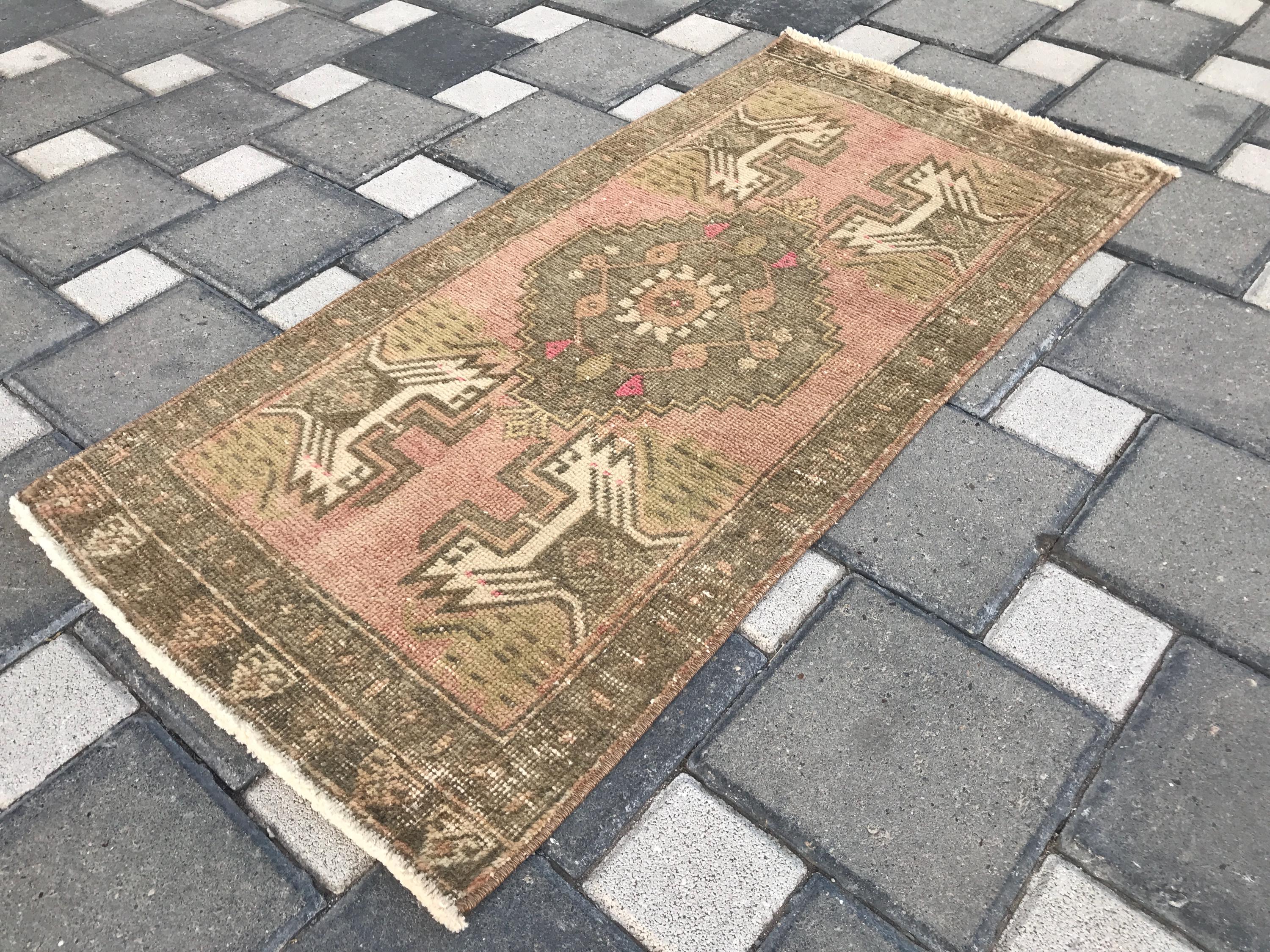 ANATOLIAN トルコラグ　60×90 ANGELofRUGS - Etsy 日本