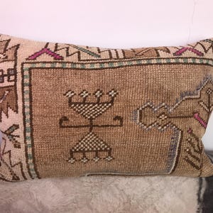 Vintage Rug Pillow Cover: 16x24 Rustic Art Deco Sofa Pillow easter day gift