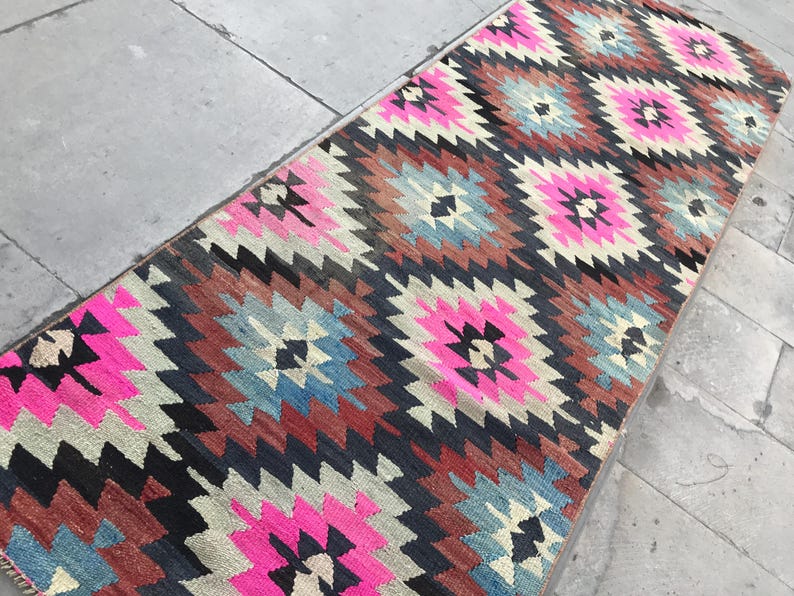 PİNK LOVE Kilim, Turkish Kilims Rug, Restored Kilim Rug, Aegean Region