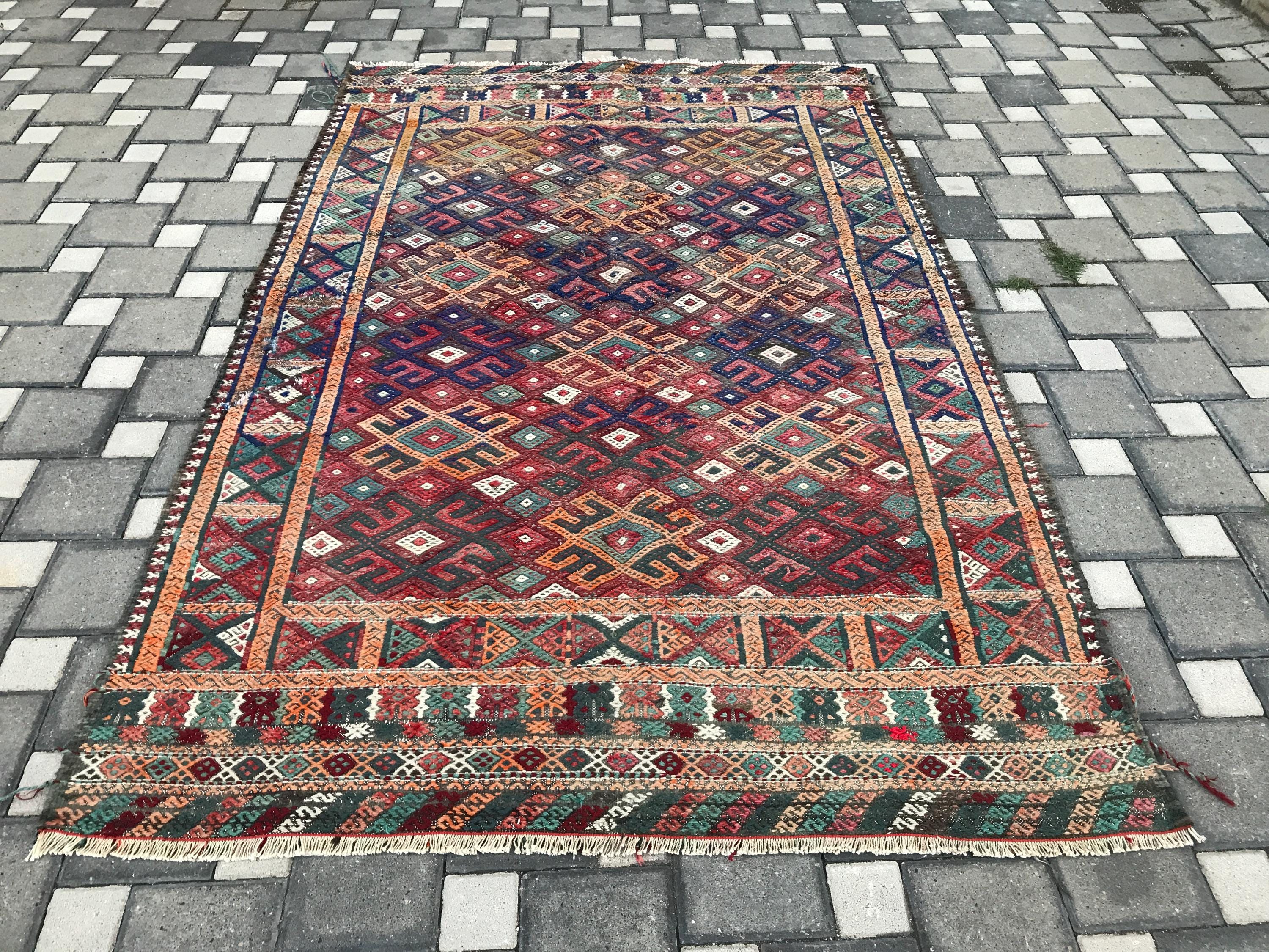 Vintage Turkish Kilim Rug 5x8: Handmade Wool Anatolian Decor
