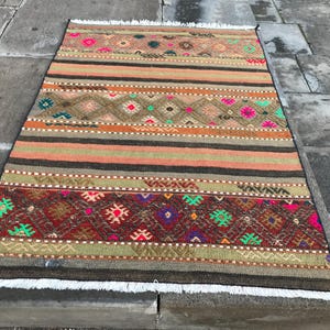 Embroidered Small Kilim Rug , Vintage Hand-Woven Kelims, Home Art Decor, Stunning Colors, Office Decor, Wall Decor, Anatolia Tribal, 2.8x3.8