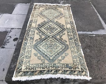 ヴィンテージトルコウールラグ：小さな手織りドアマット（1.6x3.1