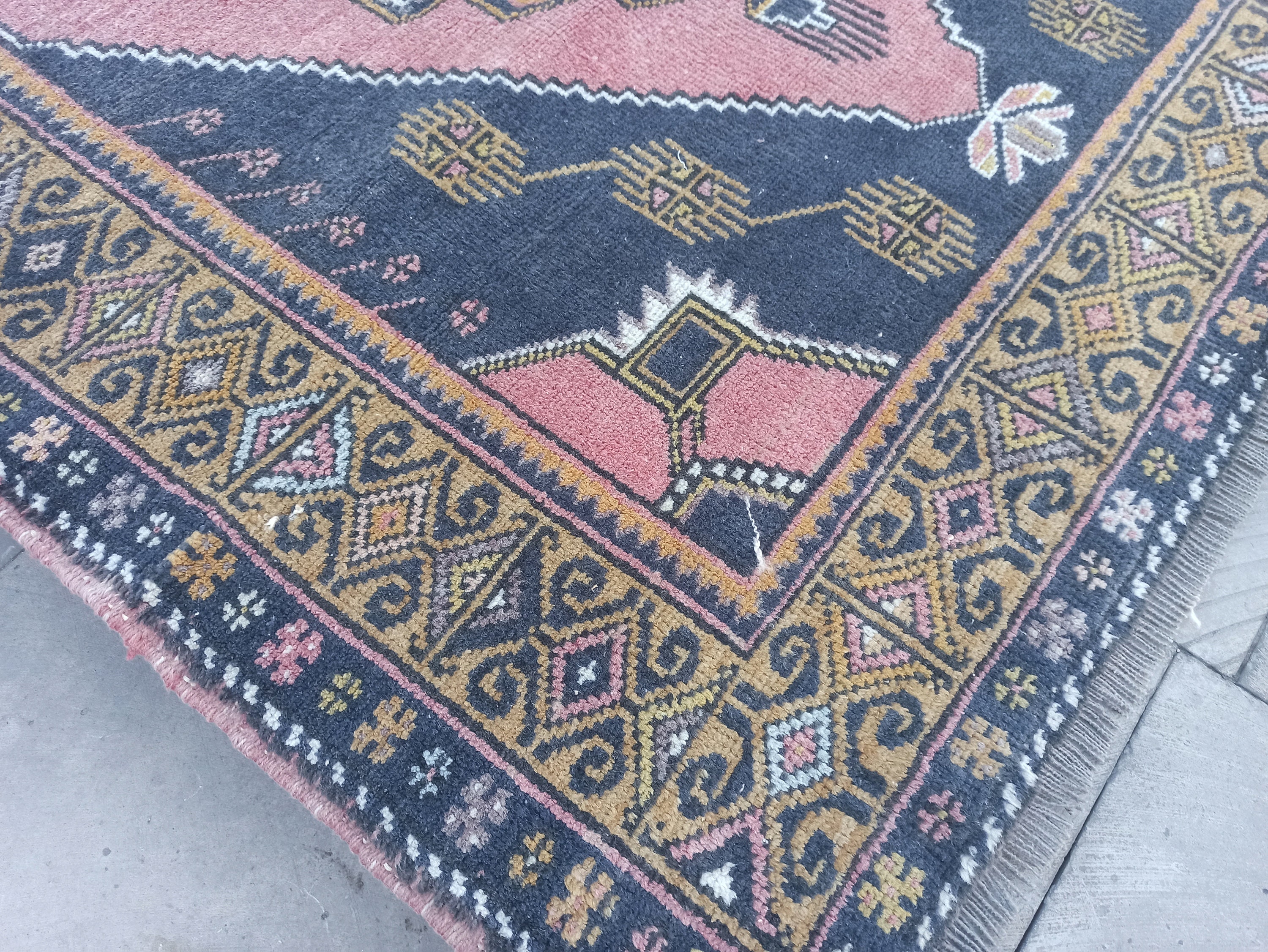 ＊ヴィンテージラグ トルコラグ ラウンドラグ Vintage rug 07＊ ヴィンテージラグ トルコラグ ラウンドラグVintage rug 07＊ トルコ