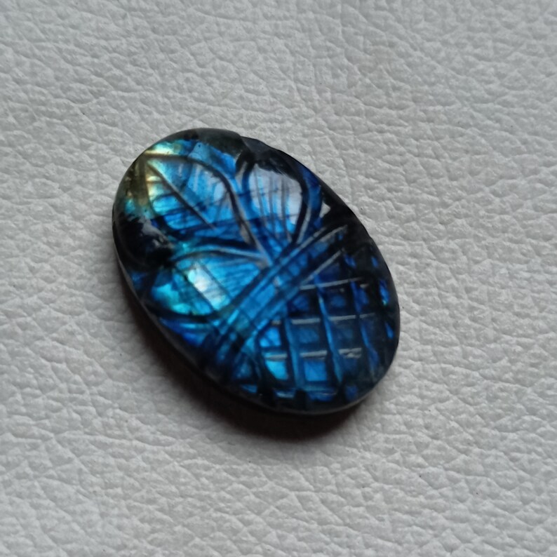 Oval Shape Labradorite Cabochon Mughal Carving Multi Flashy Carving Labradorite Gemstone Size 21*31*9mm Weight 49Cts Jewelry Gemstone