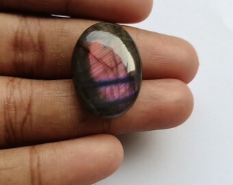 Cabochon di labradorite di forma ovale naturale, pietra preziosa di labradorite viola multi spettrolite di qualità AAA, dimensioni 18 * 25 * 6 mm, peso 25 ct,