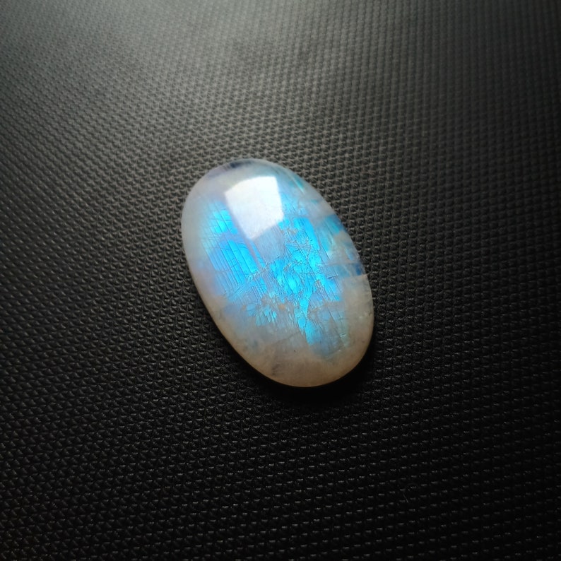 Rainbow Moonstone Cabochon attractive moonstone loose Gemstone White Rainbow Moonstone cushion Shape/Size by weight 45cts.