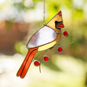 Kardinal Suncatcher Mom Geburtstagsgeschenk von Tochter, Vogel Buntglas Fensterbehang, Kardinal Geschenke für Mom, Nana Geschenk