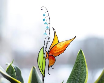 Handmade Stained glass Plant stakes, Unique Eye-catching Heart Garden Stakes, Decorative Stake, Indoor Plants Suncatcher, Mothers Birthday