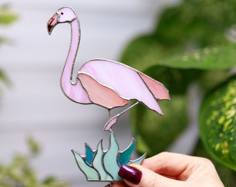 Handcrafted Stain glass Flamingo Plant Stake, Pink Eye-catching Bird, Botanical Decorative Garden Stakes Suncatcher, Mothers Day Gifts Idea