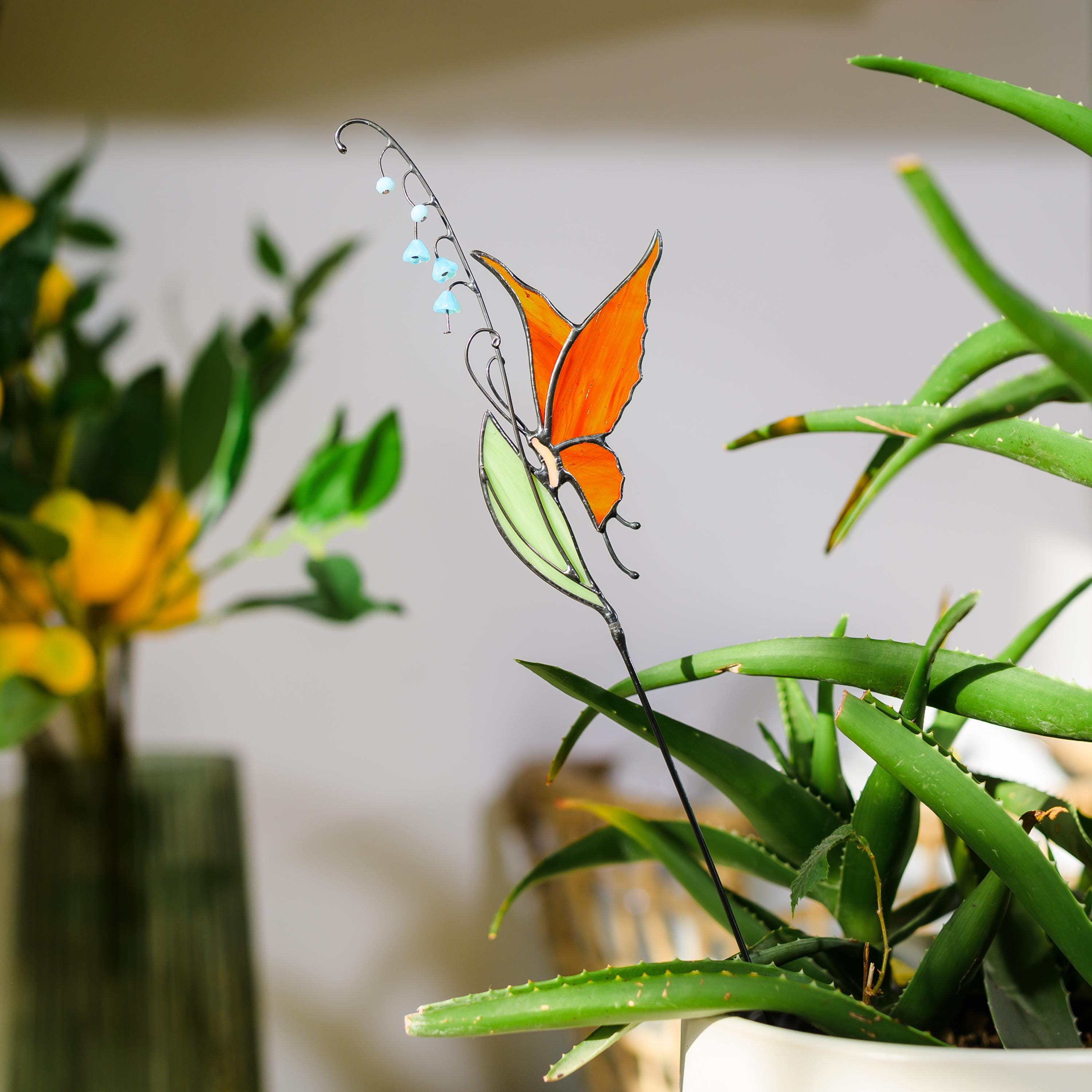 Stained glass Butterfly decor - Garden stake and Suncatcher 2 in 1 - Butterfly plant stake on metal rod - Thank You Gift for Mom