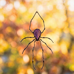 Spider Stained Glass Window Hangings, Spoky Spider Suncatcher, Gothic Home Decor