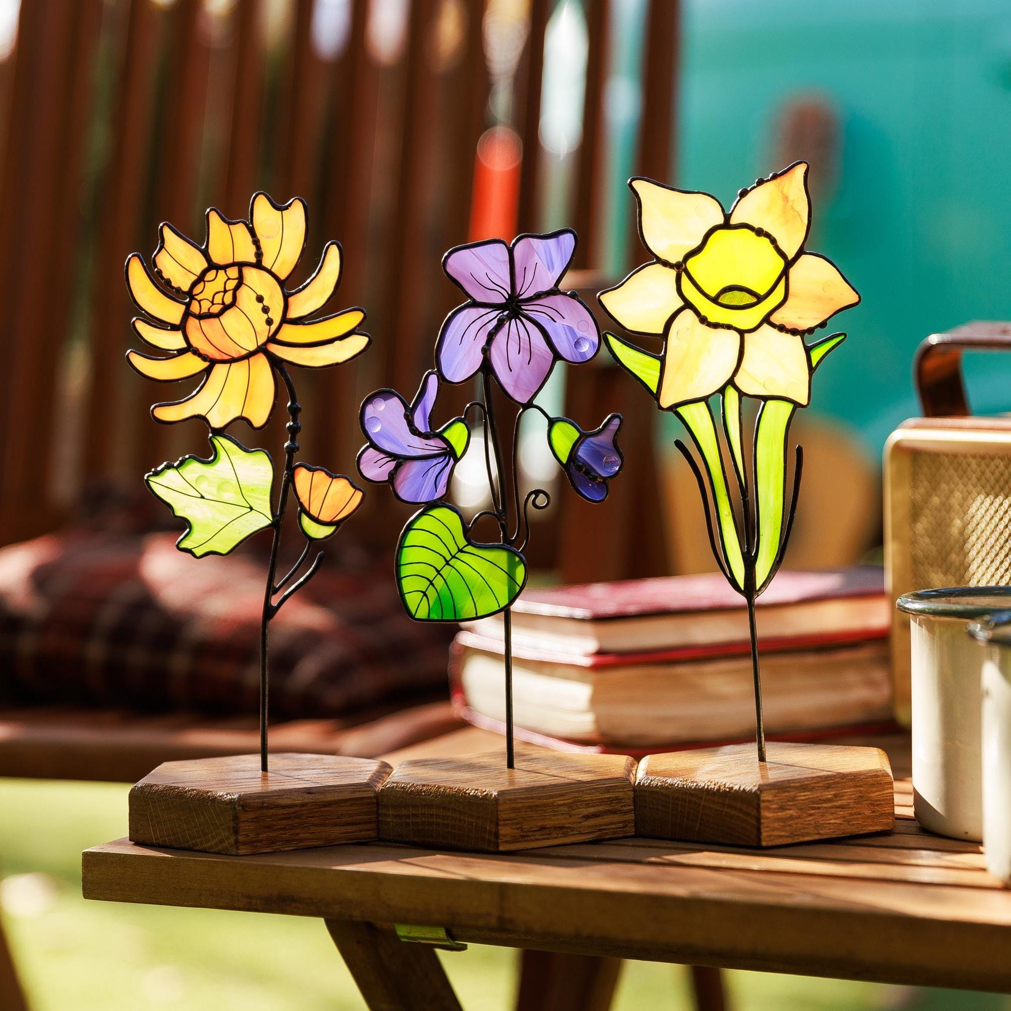 Stained Glass Birth Flower Plant Stake – Handmade Gift for Mom - Etsy