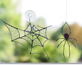 Spinnennetz, Glasmalerei Spinne im Netz, Fensterbehang, Halloween Spinne Suncatcher, Gothic Dekor für Halloween