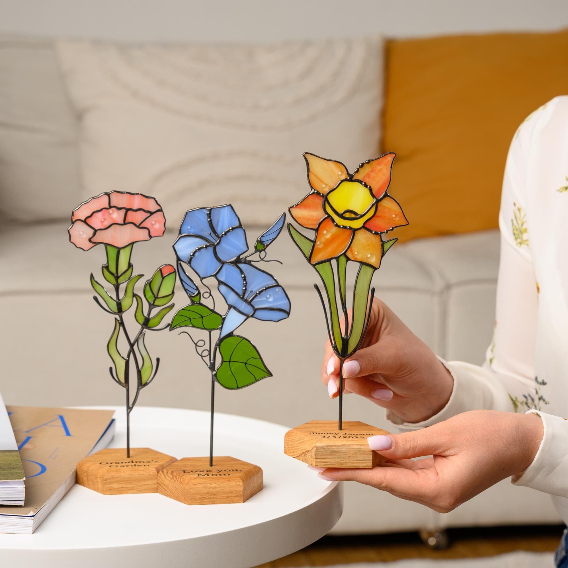Stained Glass Birth Flower Plant Stake – Handmade Gift for Mom - Etsy