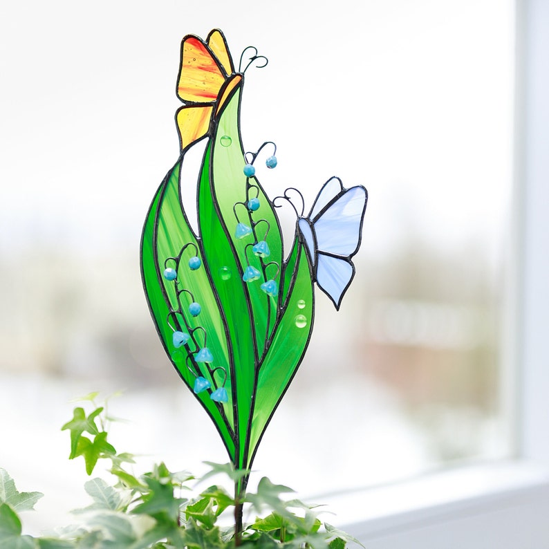 Stained Glass Lily of the Valley Plant Stakes Butterfly on Green Leaf Suncatcher Mothers Day Gift Glass Plant Decor For Pots 3 Leaves & Butterfly