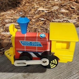 Fisher-Price Toot Toot Train from 1964