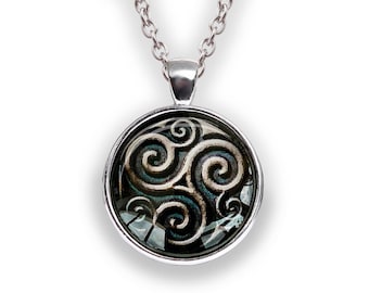 Celtic gifts for men, Celtic Triskelion necklace, Triskelion jewelry, Celtic jewelry, Celtic pendant, Triskelion pendant, Celtic necklace