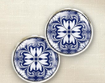 Pendientes de botón de azulejos azules y blancos estilo Delft portugués