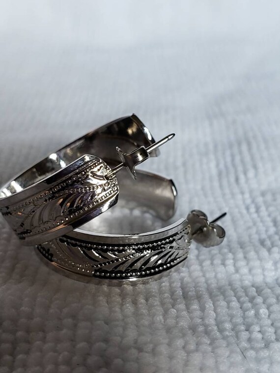 Beaded design hoop silver earrings. These silver … - image 6