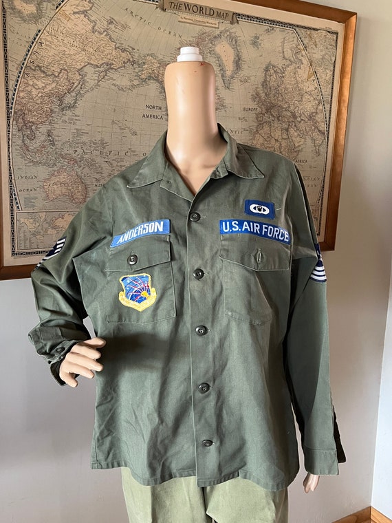 Vintage 1960's US Air Force OD cotton fatigue shir