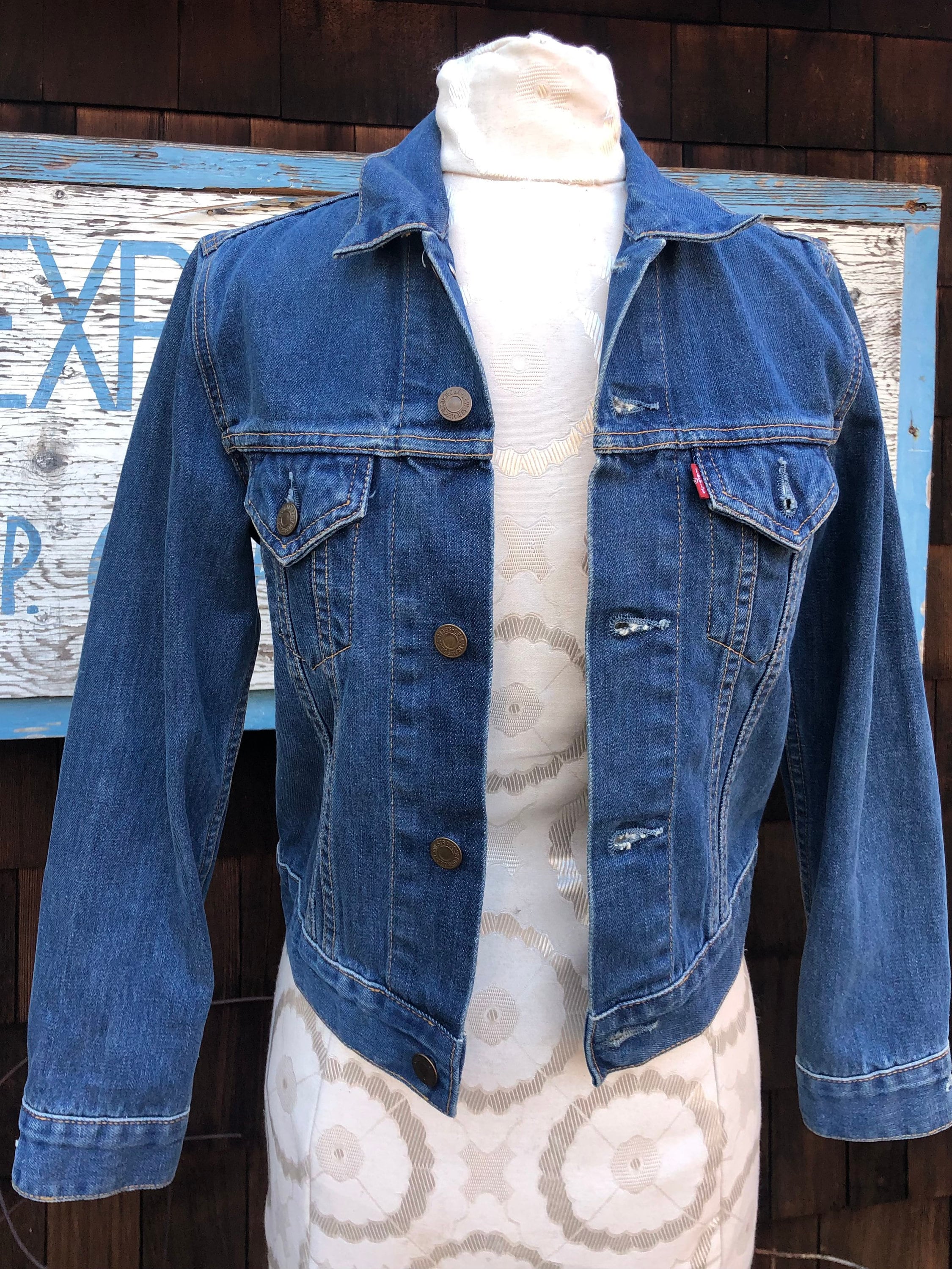 Levi's 70590 04 Ladies Vintage Dark Blue Denim Trucker Levi's 70590 04 Ladies Vintage Dark Blue Denim Trucker