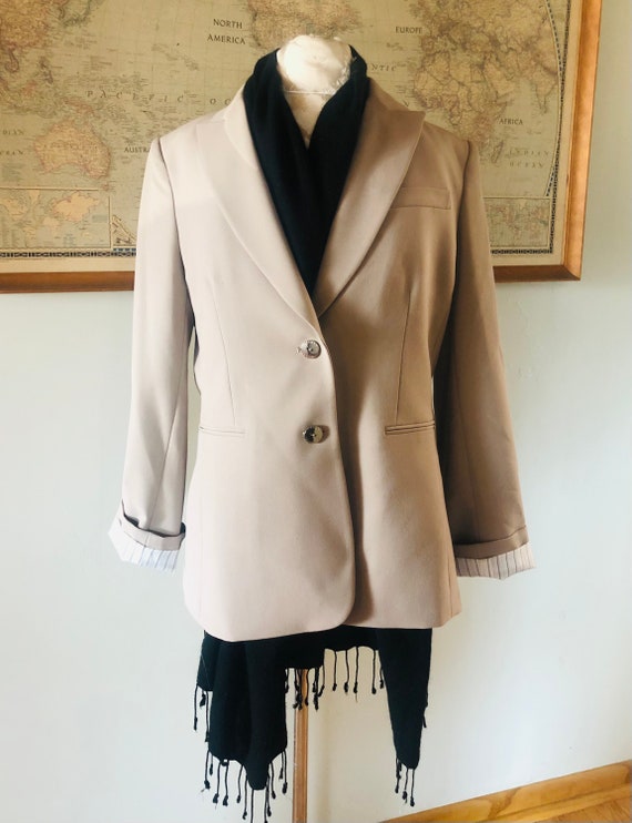 Tahari Arthur S Levine Peaked Lapel 