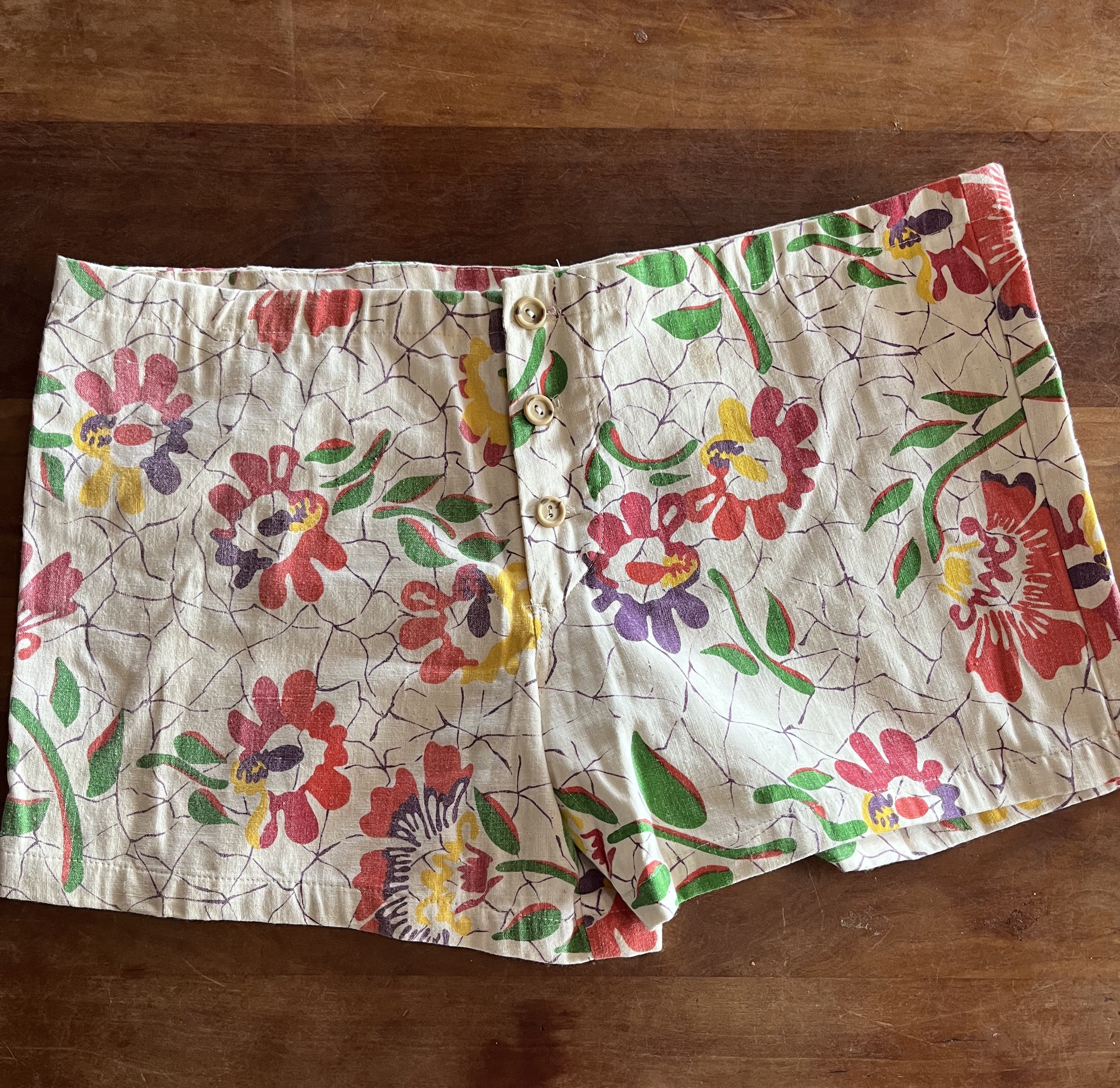 Meshless store swim trunks