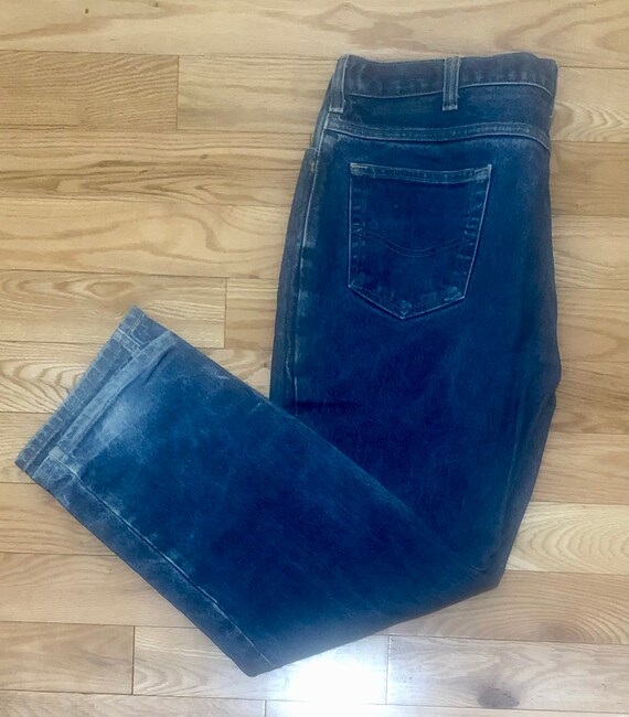 Vintage mens Carhartt jeans 49x32 - image 3