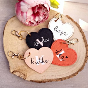 Keychain heart with name made of leather in 4 colors + gift packaging