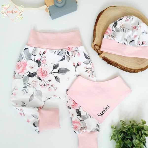 Babyset Rose mit Namen in Größen 56/62/68/74/80 - Hose, Mütze und Halstuch