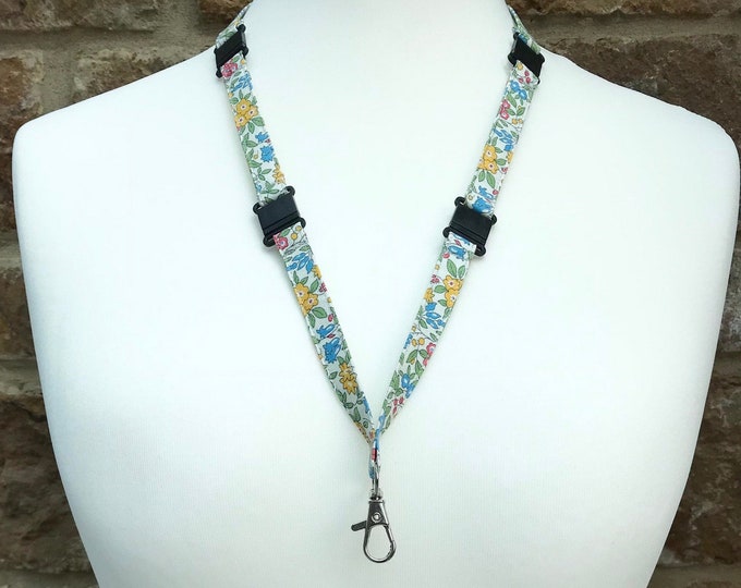 5 Way Breakaway Lanyard - can be made with any fabric on Littlehmakes