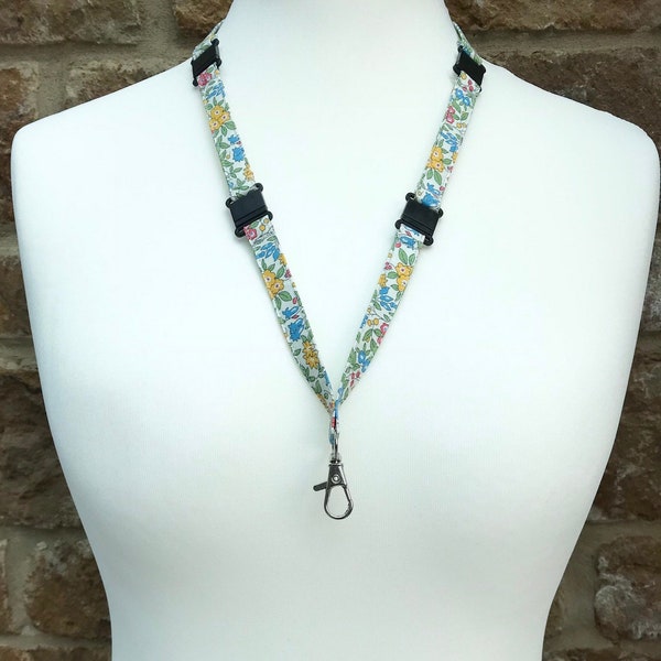 5 Way Breakaway Lanyard - can be made with any fabric on Littlehmakes