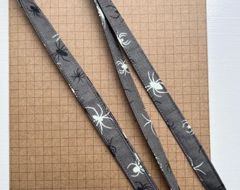 Lanyard - Spiders glow in the dark skinny fabric lanyard