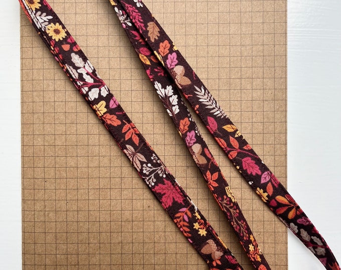 Lanyard - Fall/ Autumn foliage leaves fabric skinny lanyard