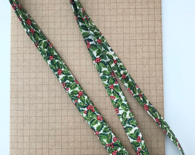 Holly fabric lanyard