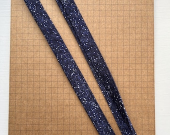 Glitter look fabric lanyard