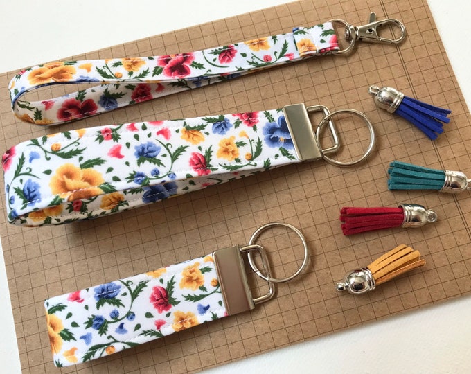 Keyfob or wristlet key chain - Frida Kahlo Ditsy Floral White fabric