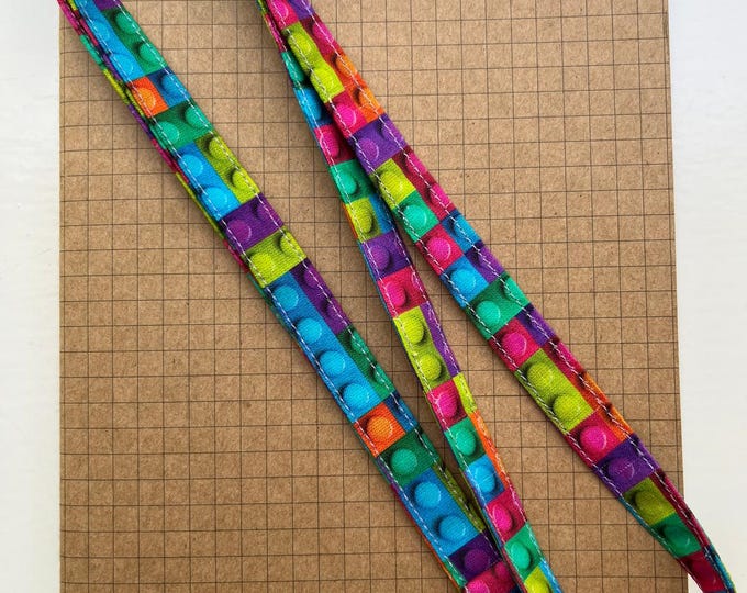 Multicoloured bricks fabric lanyard